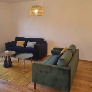  Apartment Chic City Center 3 Beds Flat & Balcony & Parking